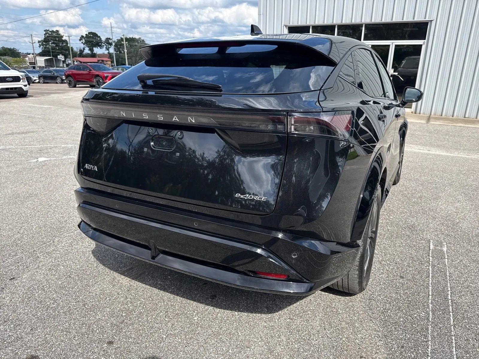 Used 2025 Nissan Ariya AWD image 8