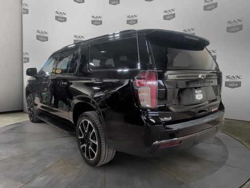 Used 2022 Chevrolet Suburban RST w/ Luxury Package image 3