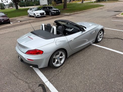 Used 2014 BMW Z4 sDrive35i RWD image 9