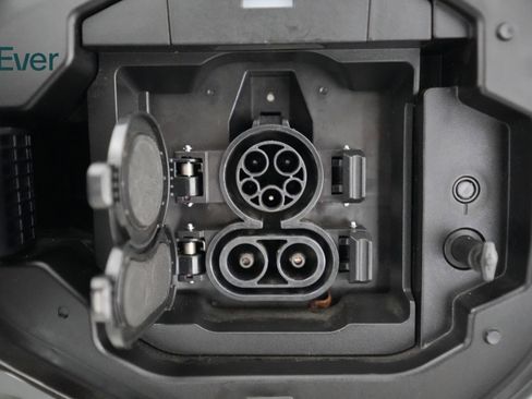 Used 2023 Toyota bZ4X Limited w/ Weather Package image 10