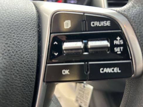 Used 2019 Kia Sorento LX image 23