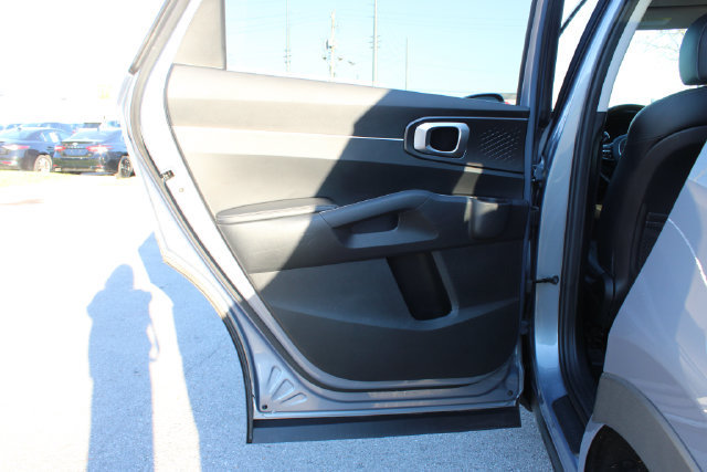 Used 2021 Kia Sorento S w/ Panoramic Sunroof Package AWD/4WD image 29