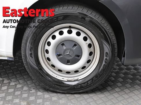 Used 2022 Mercedes-Benz Metris image 27