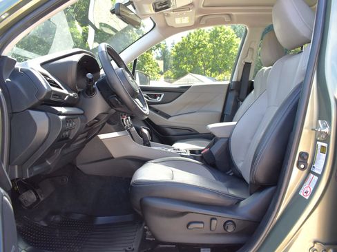 Used 2020 Subaru Forester Limited AWD/4WD image 10