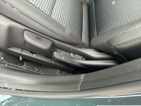 New 2026 Chevrolet Trax LT w/ Sunroof Package image 13