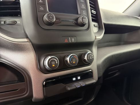 Used 2024 RAM 3500 Tradesman w/ Chrome Appearance Group AWD/4WD image 20