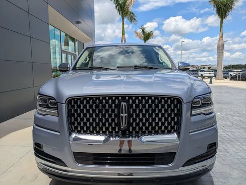 Used 2024 Lincoln Navigator Black Label AWD/4WD image 3