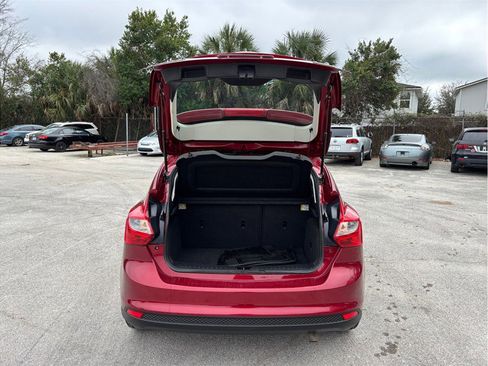 Used 2014 Ford Focus SE w/ Equipment Group 201A image 34