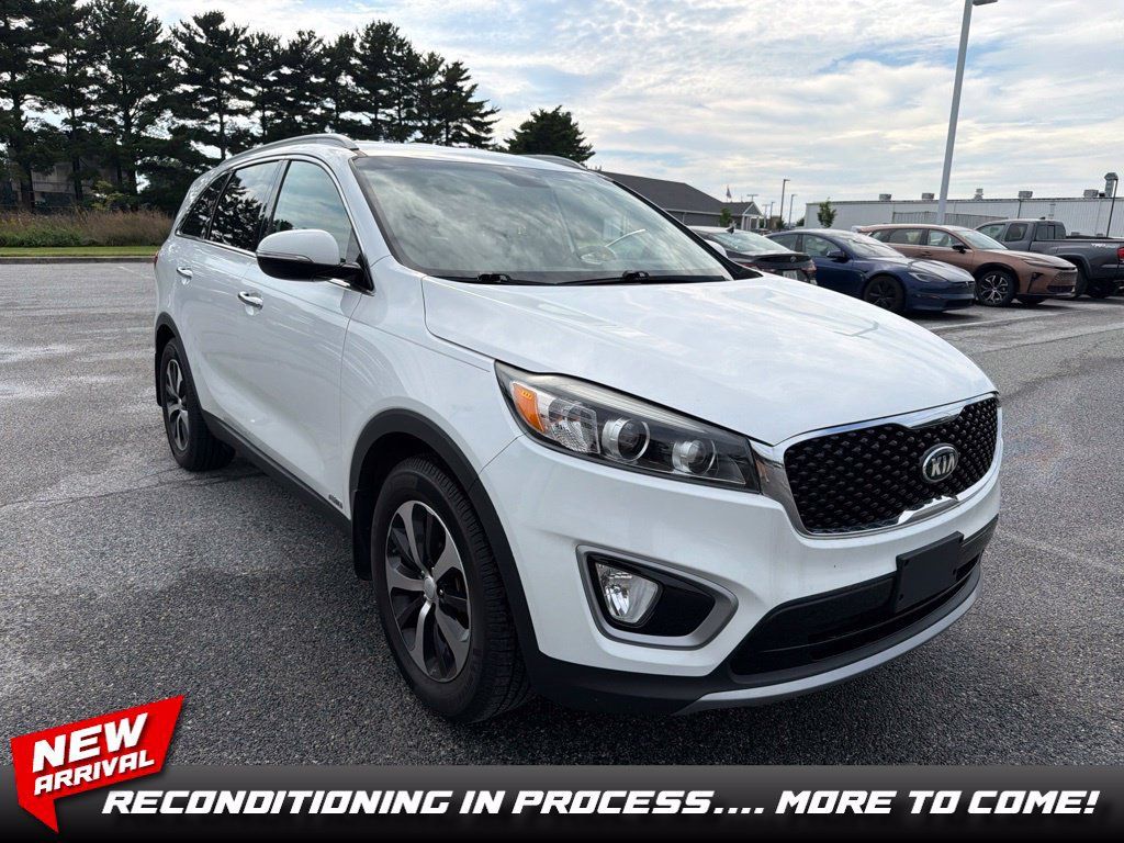 Used 2017 Kia Sorento EX AWD/4WD image 1