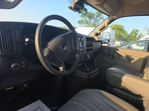 Used 2024 Chevrolet Express 3500 LS RWD image 6