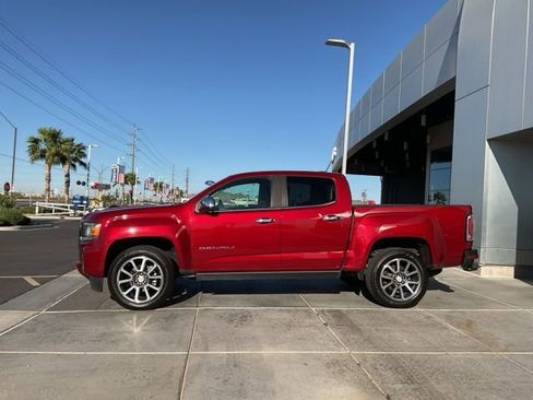 Used 2021 GMC Canyon Denali image 4