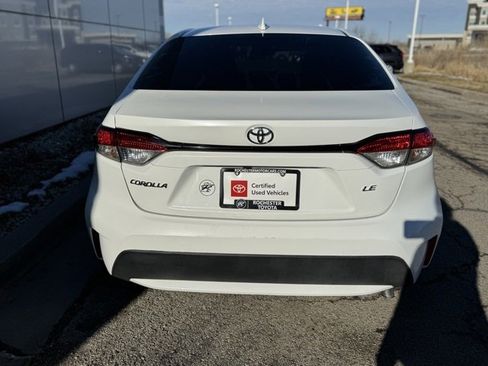 Certified 2022 Toyota Corolla LE image 33