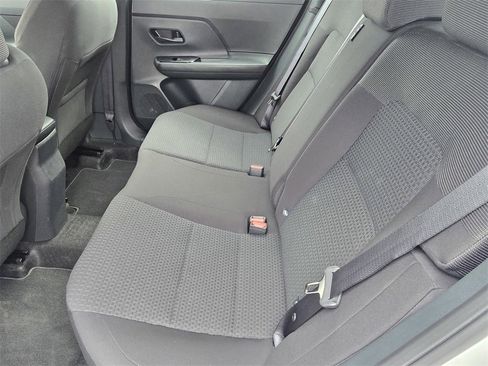 Used 2025 Nissan Kicks S image 11