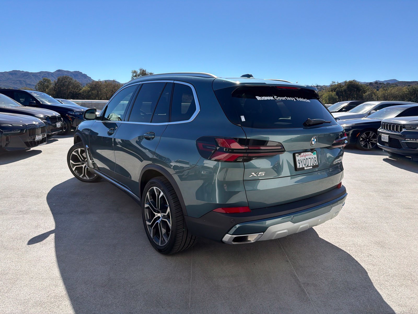 Used 2026 BMW X5 sDrive40i w/ Premium Package RWD image 2