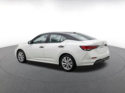 Used 2025 Nissan Sentra S FWD image 7
