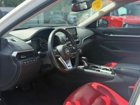 Used 2020 Nissan Altima 2.5 SV AWD/4WD image 13