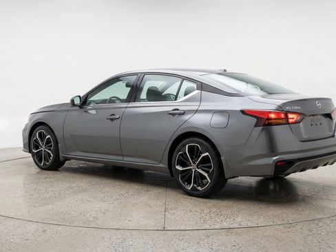 Used 2025 Nissan Altima 2.5 SR image 6