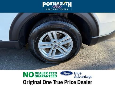 Used 2022 Ford Explorer XLT w/ Equipment Group 202A image 26