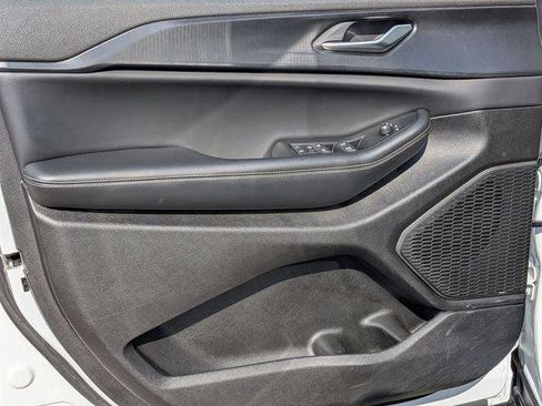 Certified 2024 Jeep Grand Cherokee L Laredo image 14