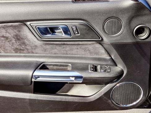 Used 2020 Ford Mustang GT Premium w/ Carbon Sport Interior Package image 39