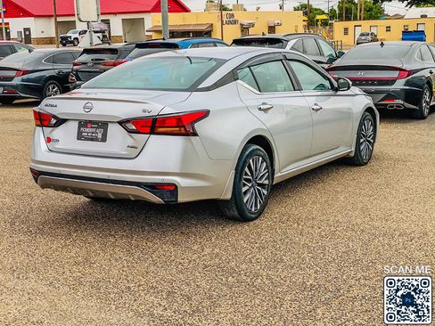 Used 2023 Nissan Altima 2.5 SV AWD/4WD image 8