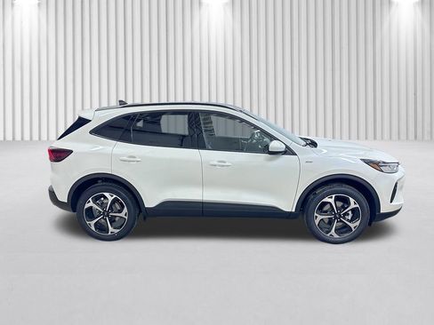 New 2026 Ford Escape ST-Line Select w/ Equipment Group 401A image 3
