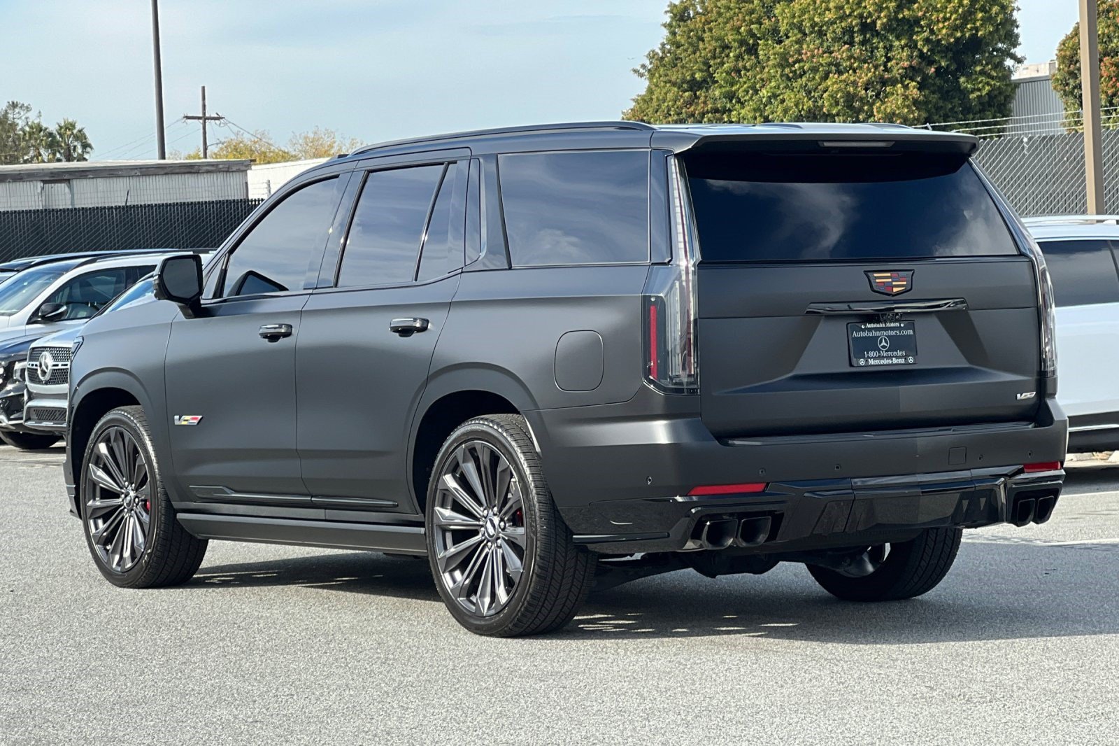 Used 2025 Cadillac Escalade V AWD/4WD image 3