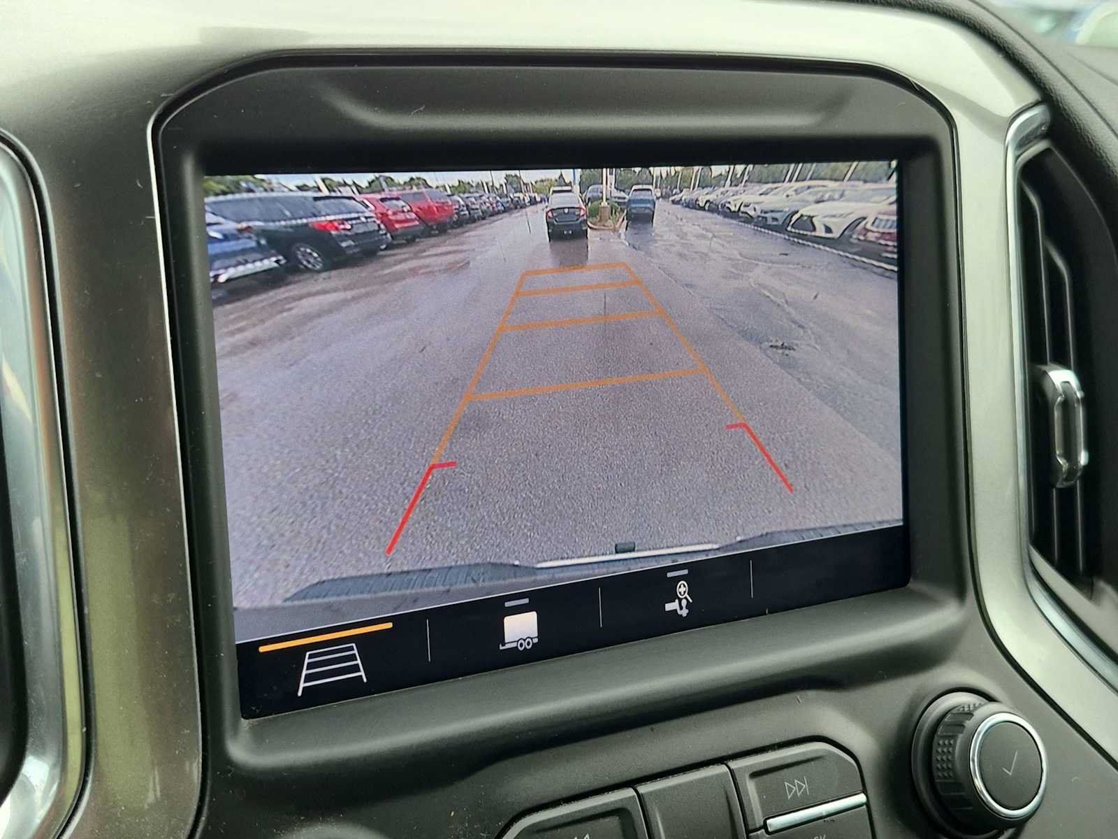 Used 2019 Chevrolet Silverado 1500 LTZ w/ LTZ Plus Package AWD/4WD image 28