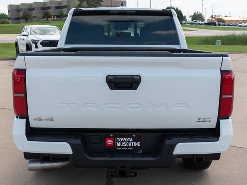 New 2026 Toyota Tacoma SR5 AWD/4WD image 21