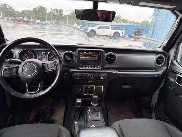 Used 2022 Jeep Wrangler Unlimited Sport AWD/4WD image 3