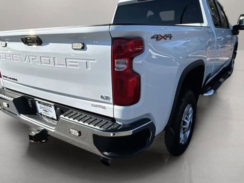 Used 2022 Chevrolet Silverado 2500 LT image 35