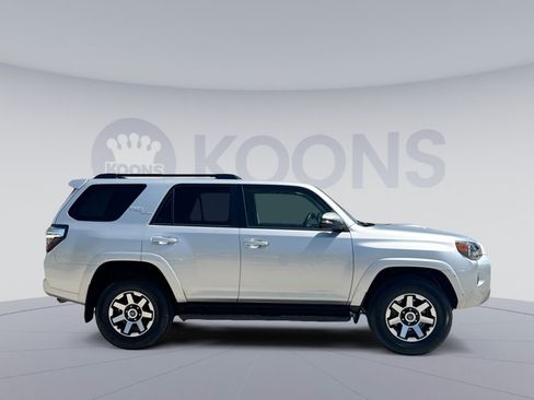 Used 2024 Toyota 4Runner TRD Off-Road Premium AWD/4WD image 8