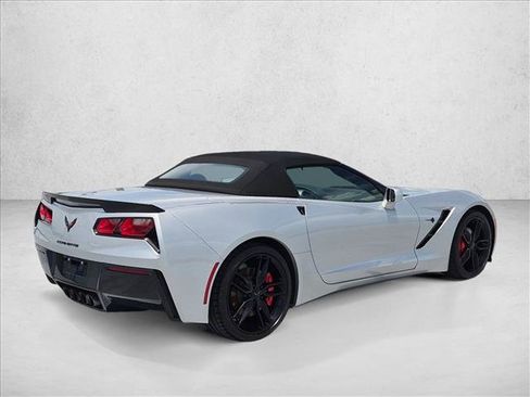 Used 2019 Chevrolet Corvette Stingray Convertible w/ 2LT Preferred Equipment Group RWD image 5