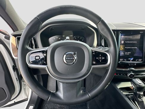 Used 2021 Volvo XC60 T5 Inscription w/ Protection Package Premier FWD image 11