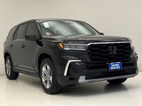 New 2025 Honda Pilot EX-L image 4