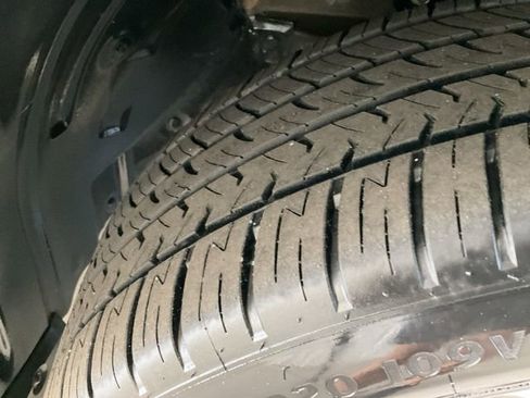 Certified 2023 Honda Pilot Touring image 32