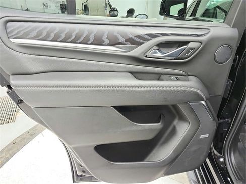 Used 2023 GMC Yukon Denali image 39
