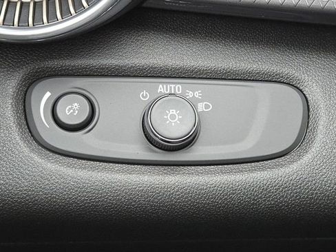 New 2026 Chevrolet Trax ACTIV w/ Sunroof Package image 13