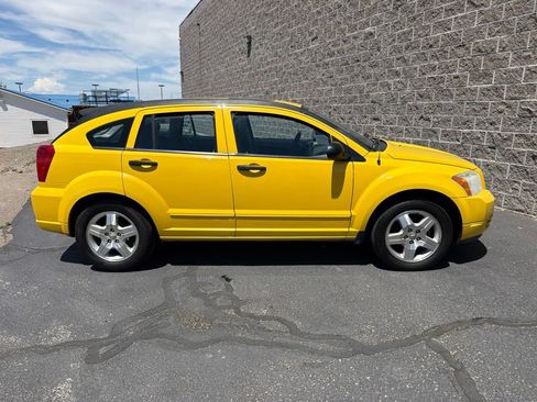 Used 2007 Dodge Caliber SXT FWD image 2