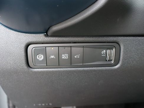 New 2026 Chevrolet Equinox EV LT image 13