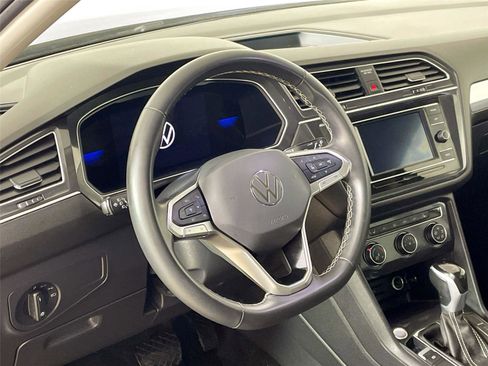Used 2024 Volkswagen Tiguan S image 18
