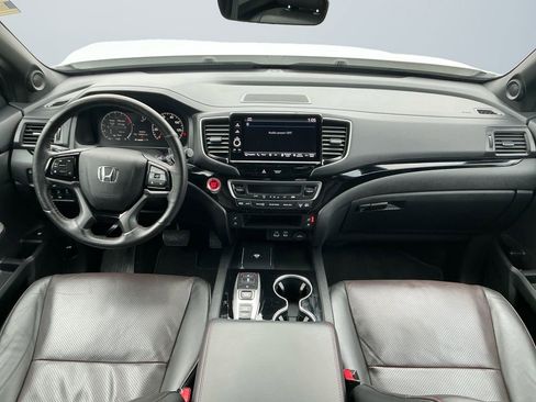 Used 2024 Honda Ridgeline Black Edition image 12