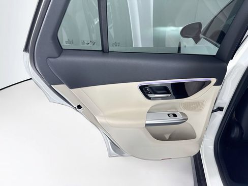 Certified 2025 Mercedes-Benz GLC 350e 4MATIC image 26