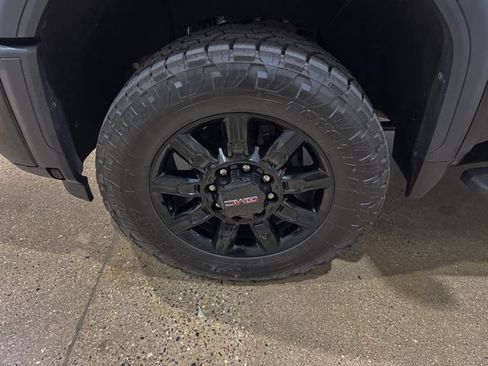 Used 2025 GMC Sierra 3500 AT4 w/ AT4 Premium Plus Package AWD/4WD image 29