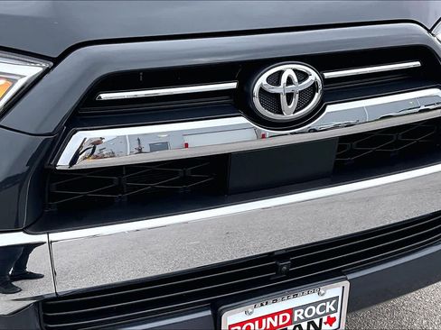 Used 2024 Toyota 4Runner Limited image 28