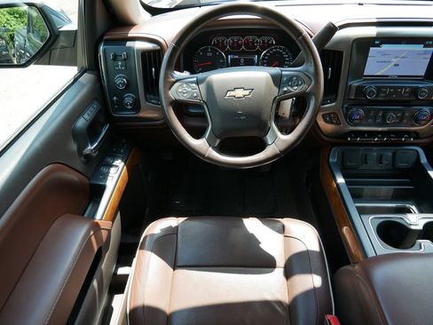 Used 2017 Chevrolet Silverado 1500 High Country AWD/4WD image 12