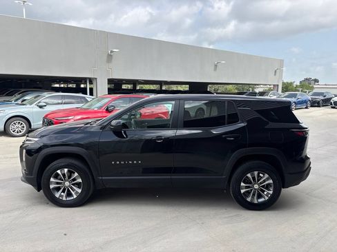 Used 2025 Chevrolet Equinox LT FWD image 12