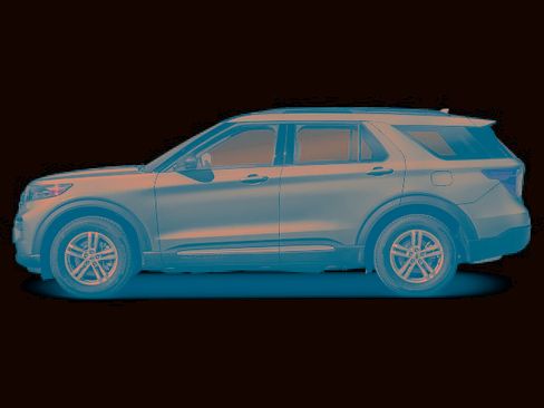 Certified 2023 Ford Explorer XLT RWD image 3