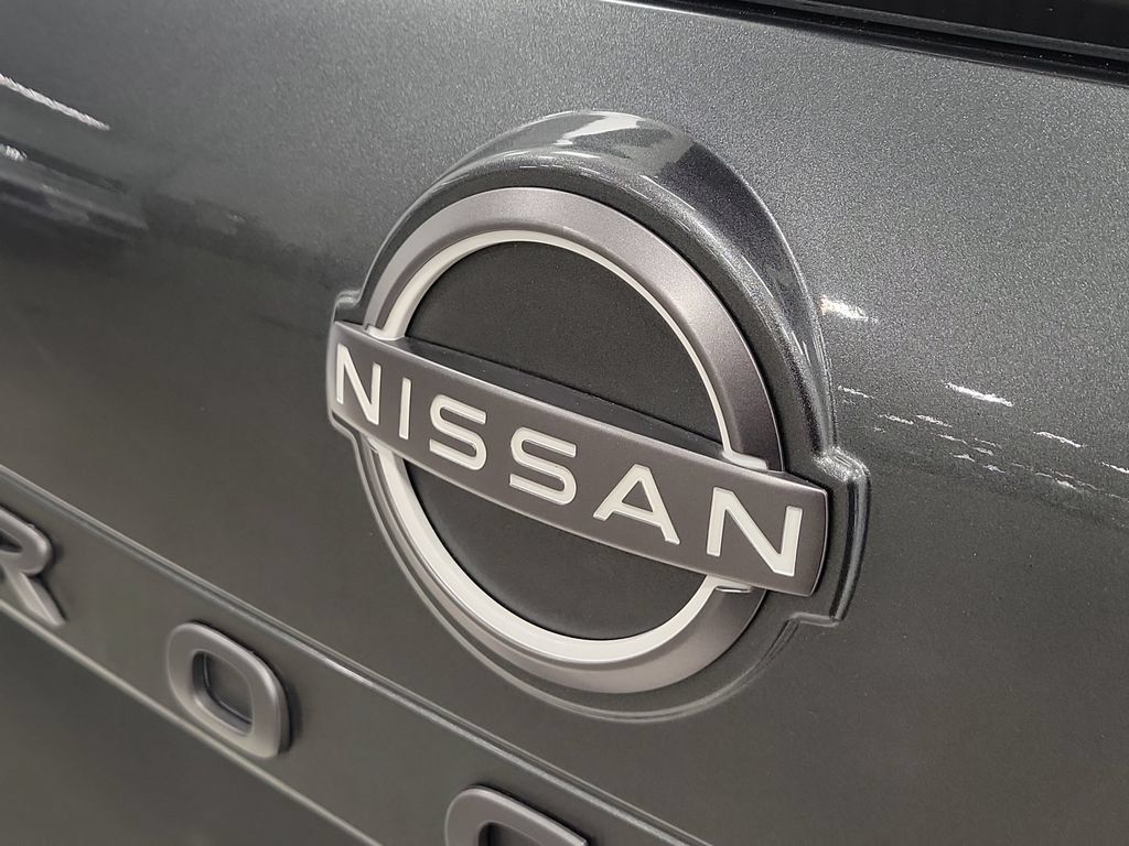 Used 2025 Nissan Rogue SV AWD/4WD image 6