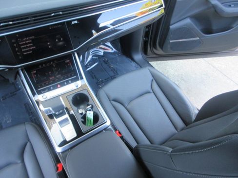 Used 2026 Audi Q7 3.0T Premium Plus w/ Premium Plus Package AWD/4WD image 19